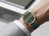 江诗丹顿表蒙划痕修复技巧与方法（专业保养建议与注意事项）