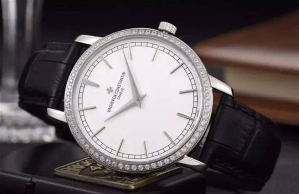 江诗丹顿手表日期能回调吗(图) 江诗丹顿手表日期能回调吗(图)