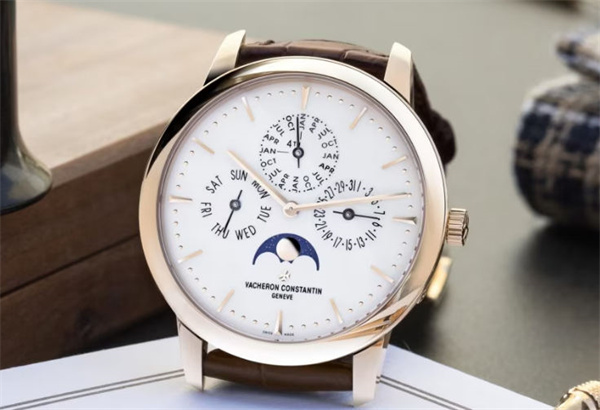 江诗丹顿手表机芯里面有划痕怎么修复(图) 江诗丹顿手表机芯里面有划痕怎么修复(图)