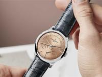 从割手到顺滑：一块江诗丹顿的舒适化改造