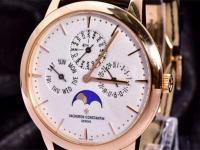 从划痕到镜面：一块江诗丹顿的重生之旅